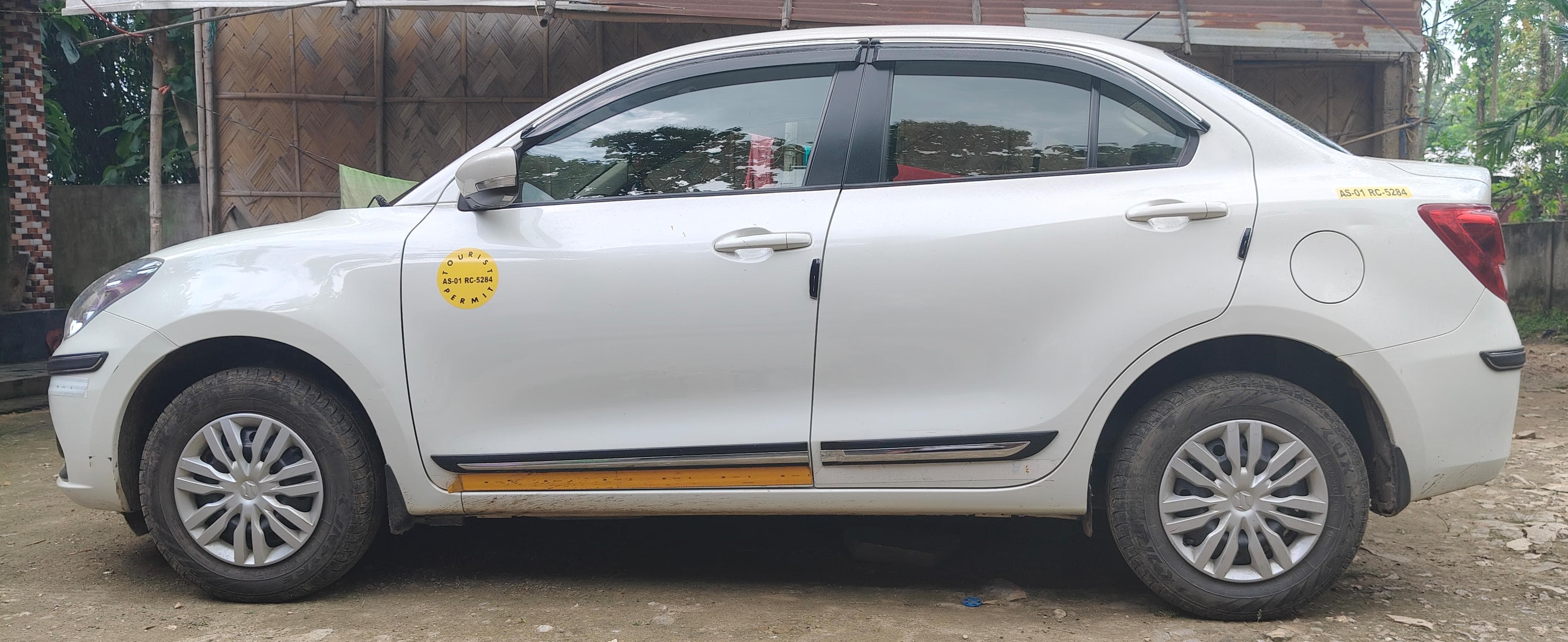 Swift Dzire thumbnail 4