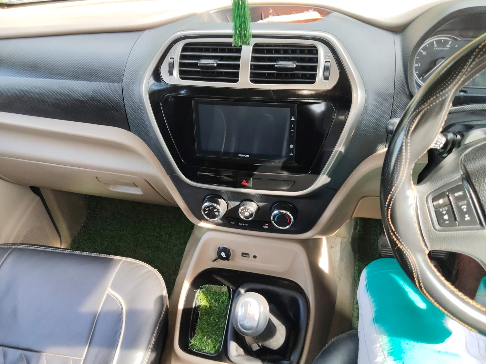 Mahindra Bolero thumbnail 2