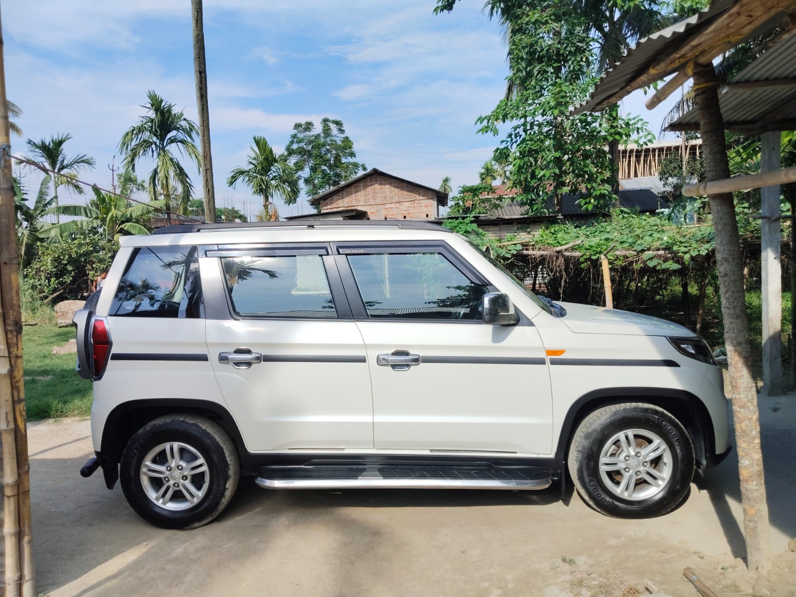 Mahindra Bolero thumbnail 5